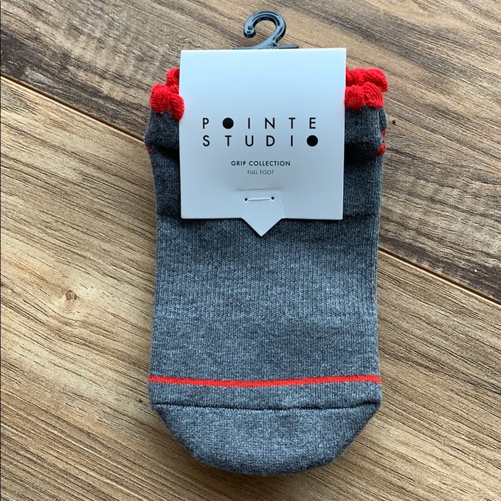 Pointe Studio Grip Socks